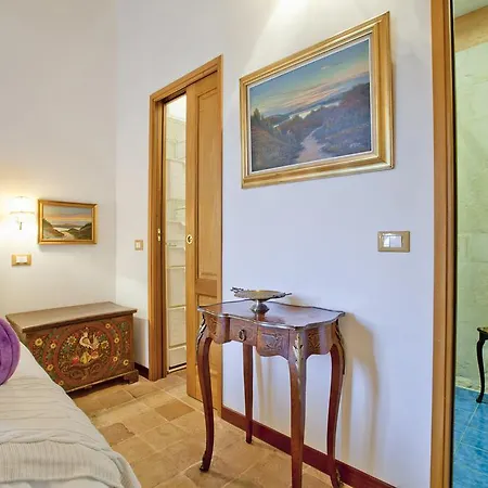 Il Marchese Del Grillo Nocleg ze śniadaniem