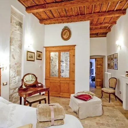 Il Marchese Del Grillo Bed & Breakfast 4*