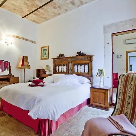 Bed & Breakfast Il Marchese Del Grillo 4*