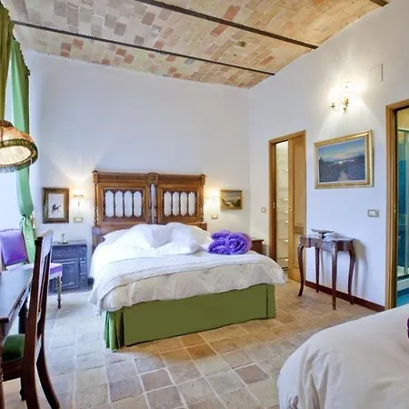 Bed & Breakfast Il Marchese Del Grillo 4*