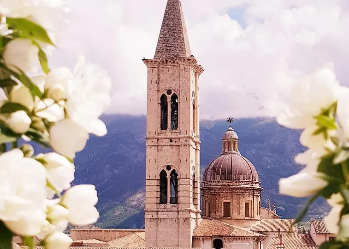 Il Marchese Del Grillo Bed & Breakfast Sulmona
